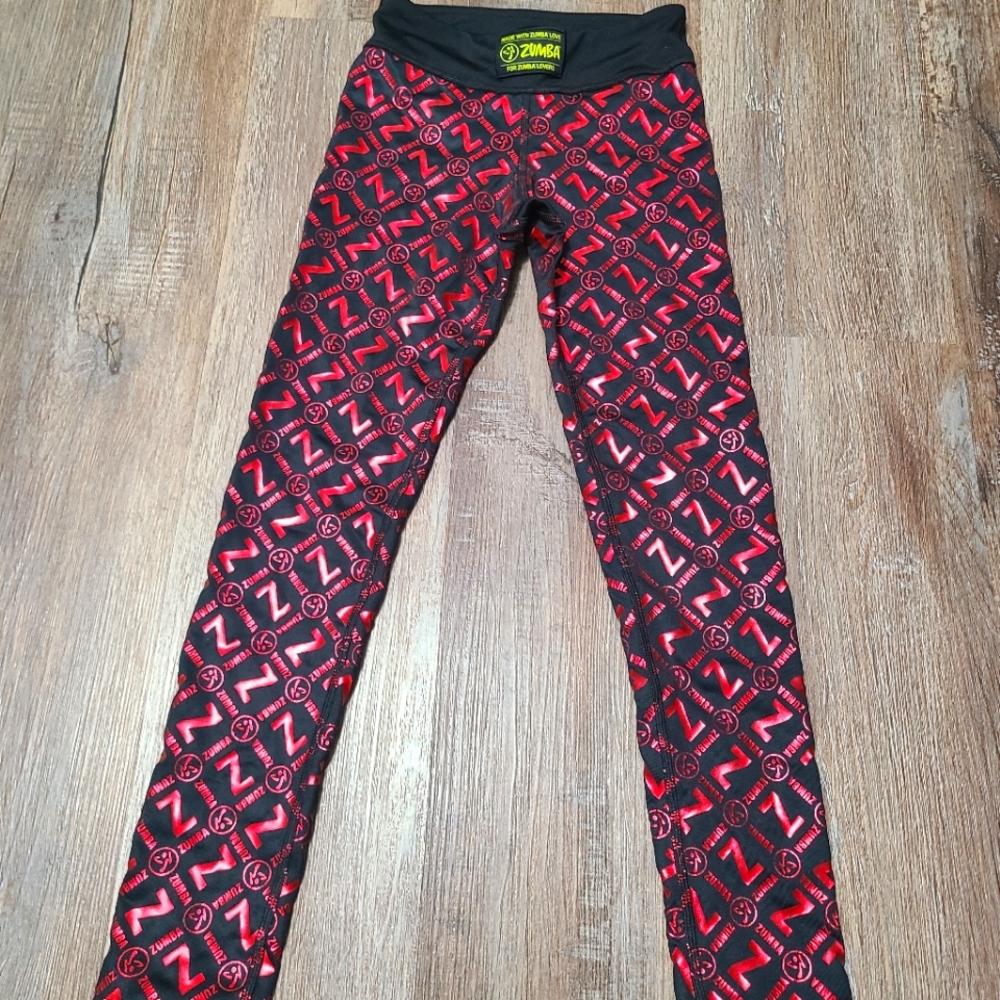 Zumba Wear Zumba Love Leggings Black & Red. Size Youth Small